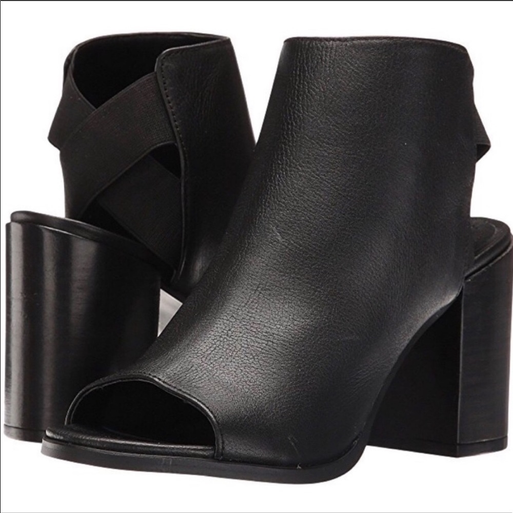 STEVE MADDEN black heeled boot